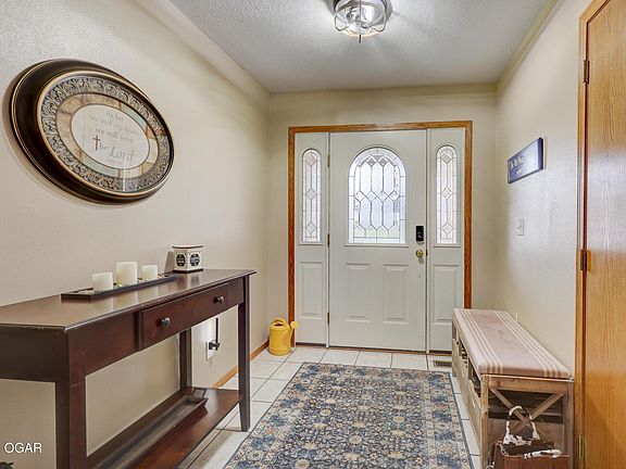 2nd image of 1326 Fox Ridge Ln