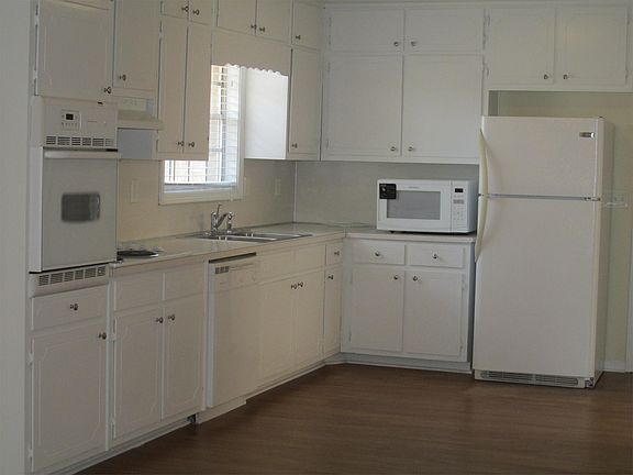 5th image of 6916 Kimberland Gardens Ln