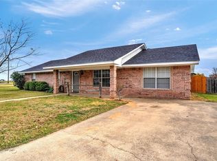 101 Debbie St, Collinsville, TX 76233