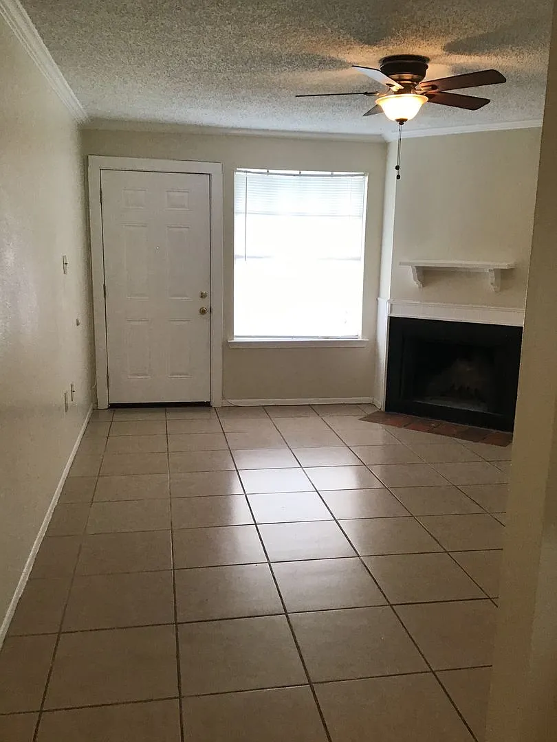 8566 Leake Ave — Photo 4