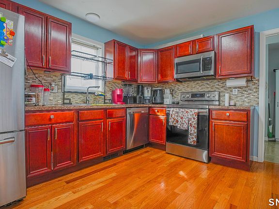 4th image of 23 Heaton Street