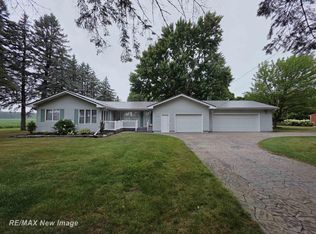 11904 Peet Rd, Chesaning, MI 48616