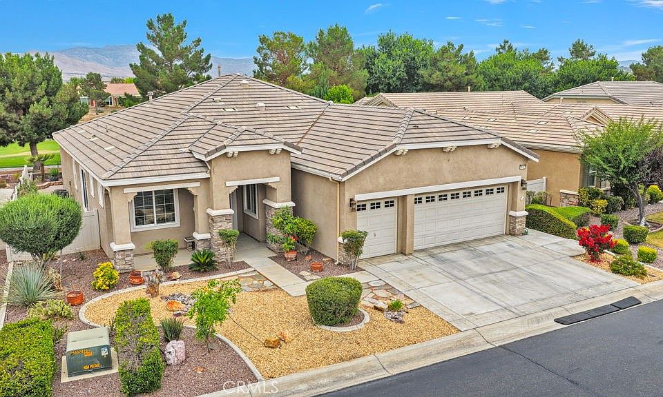 1st image of 19427 Verbena St