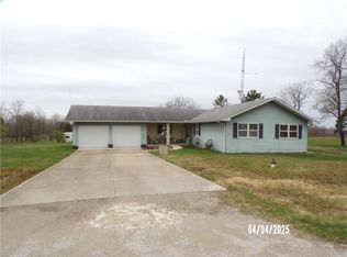 865 W Grove Rd, Decatur, IL 62521