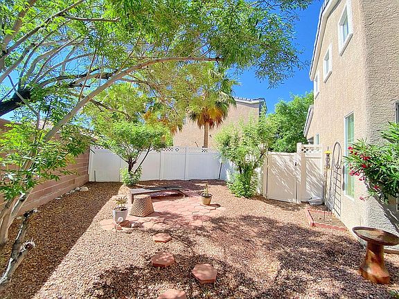 4th image of 5639 Aurora Crest Ave