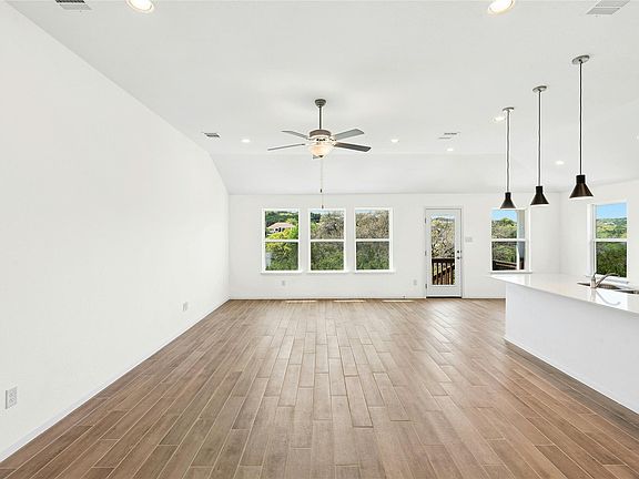 3rd image of 4112 Rockwood Dr