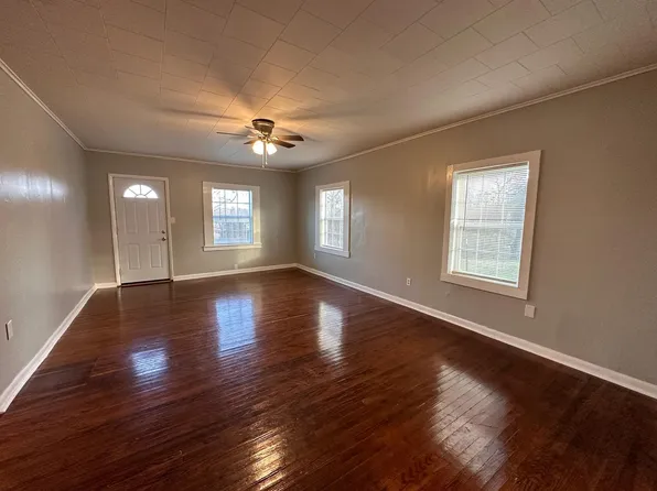 1486 County Road 357, Thayer, MO 65791