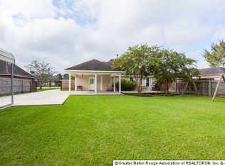 13623 Prairie Ln, Walker, LA 70785