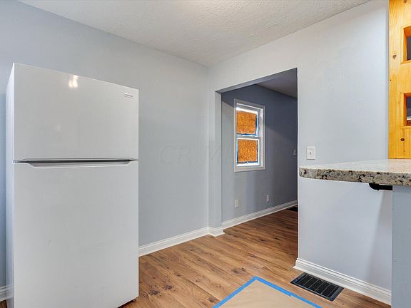 5th image of 30 N Waverly St