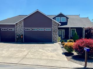 17 Forest Hill Est, Longview, WA 98632