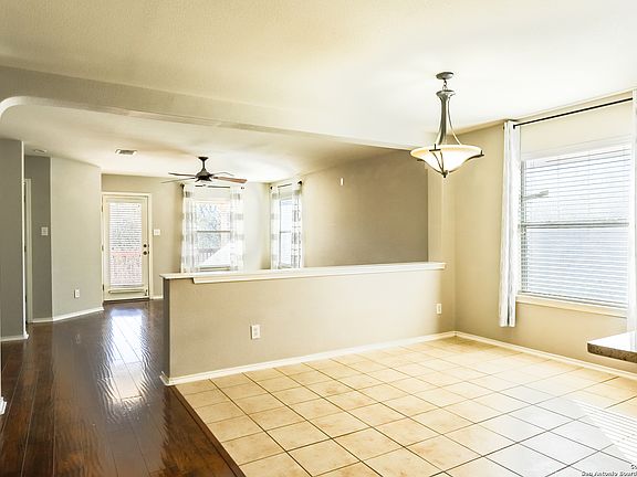 5th image of 266 PERCH MANOR