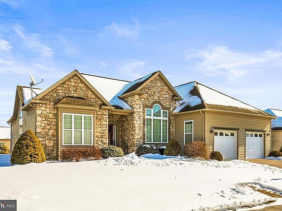 2nd image of 153 Laura Ln