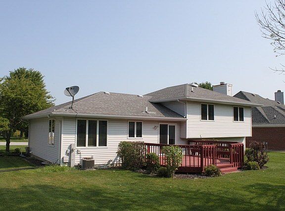 2nd image of 1609 Waterberry Dr