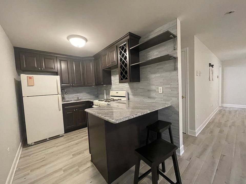1st image of 179 Sinclair Ave #1A
