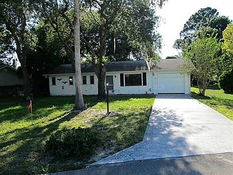 2nd image of 22 Aberdeen Cir
