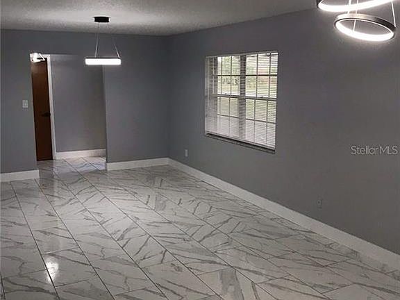5th image of 506 Brantwood Ct