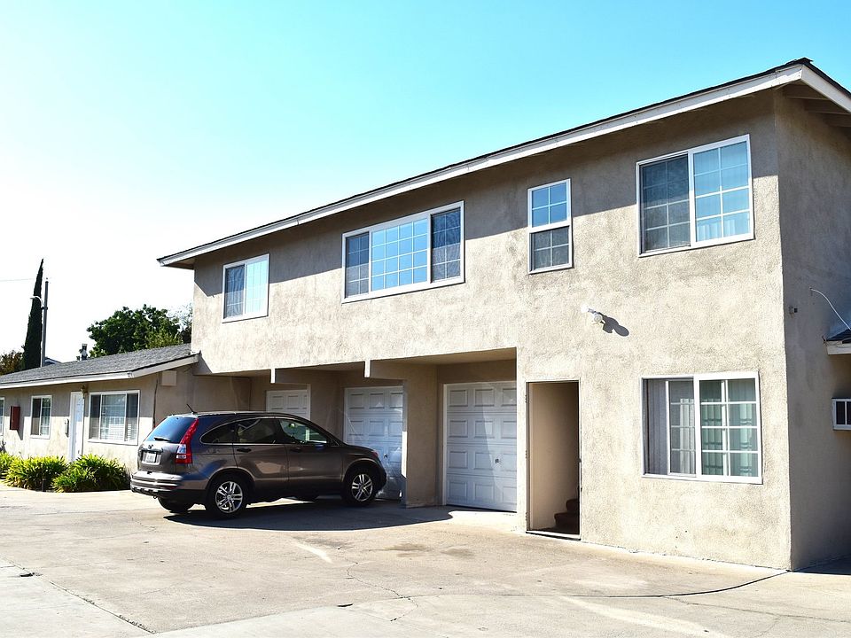 1st image of 8832-8848 La Salle St #8838