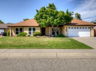 3016 W Beech Ave, Visalia, CA 93277