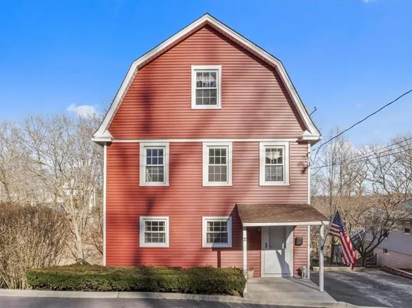 27 Mearns Avenue, Highland Falls, NY 10928