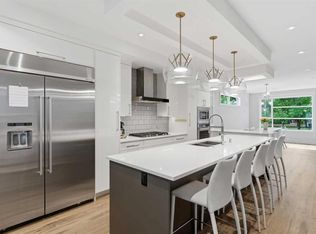 438 W 13th St NW, Calgary, AB T2N 1Z2
