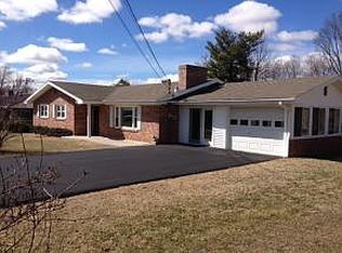 15367 Skyland Ave, Bristol, VA 24202