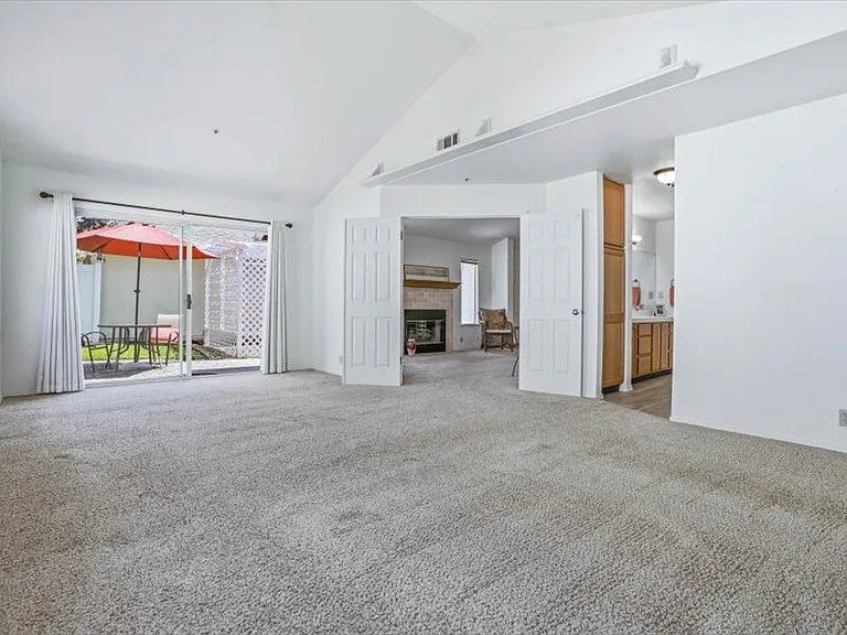 989 Bluebell Way — Photo 26