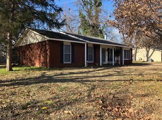 815 N Erie Ave, Russellville, AR 72801