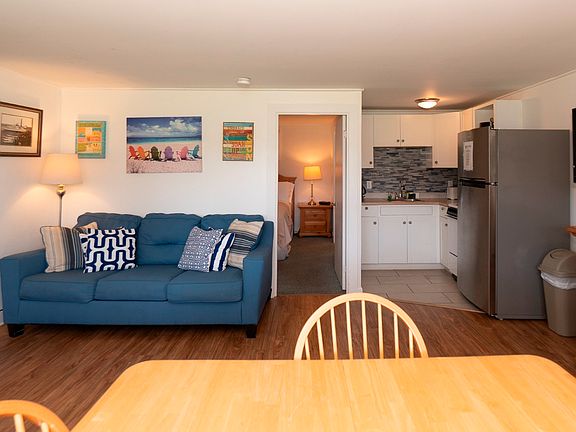4th image of 27 Island Inn Rd #10C