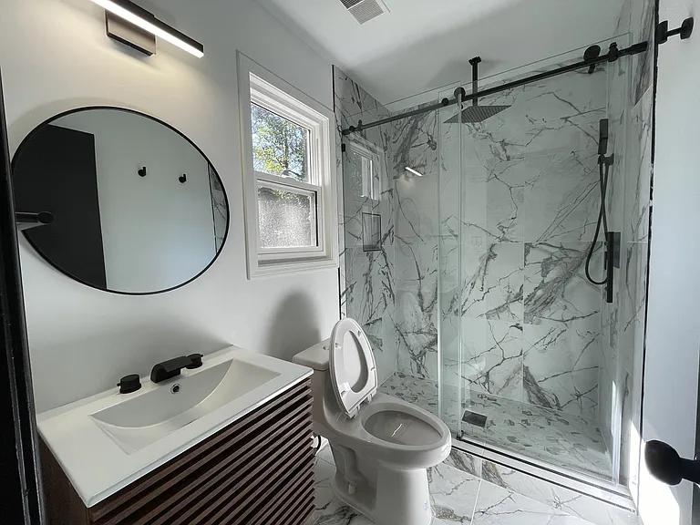 1438 S Diane Ct SE #A — Photo 8