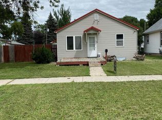 208 22nd St S, Fargo, ND 58103