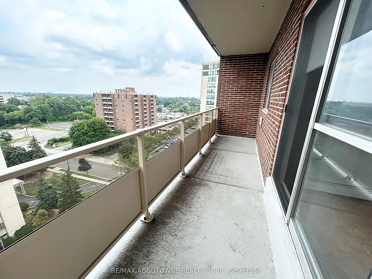 101 Millside Dr #1008 — Photo 14