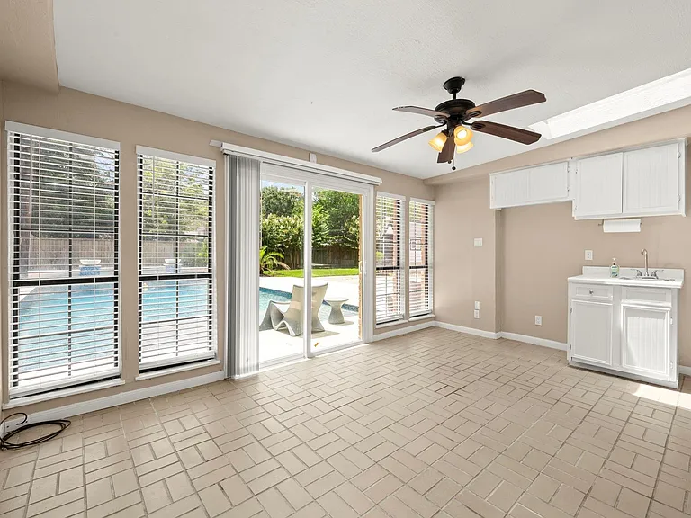 17627 Macrantha Dr — Photo 19