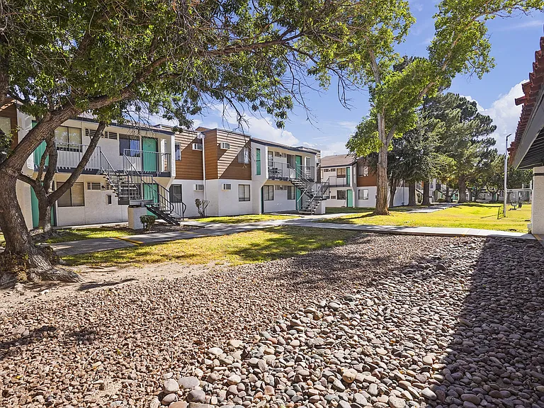 Raintree Village — Photo 8