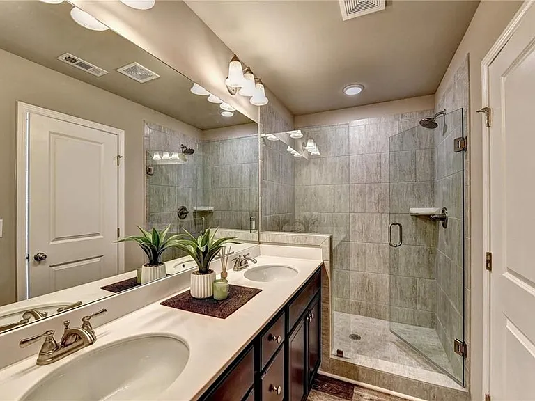 5116 Fox Den Rd — Photo 21