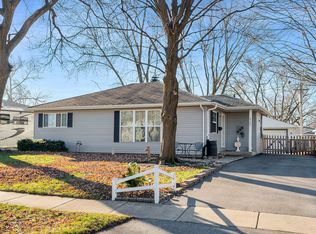 2707 Martin Ln, Rolling Meadows, IL 60008
