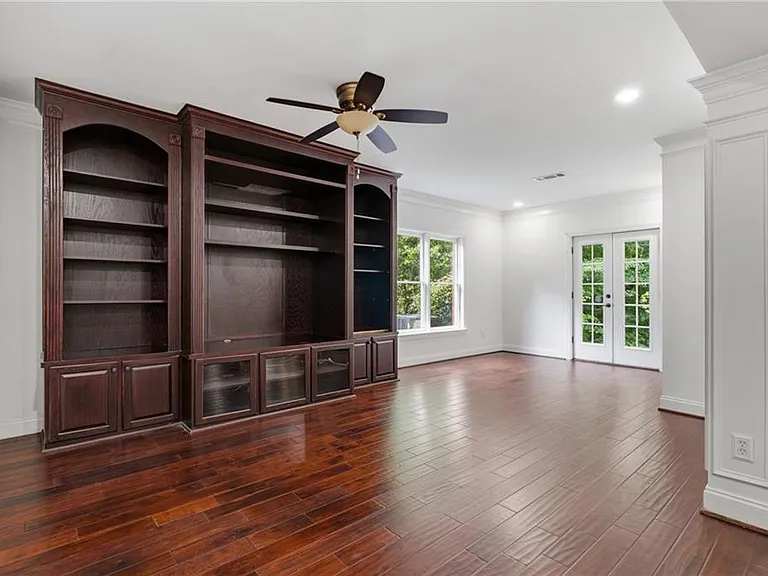 730 Rose Creek Cir — Photo 39