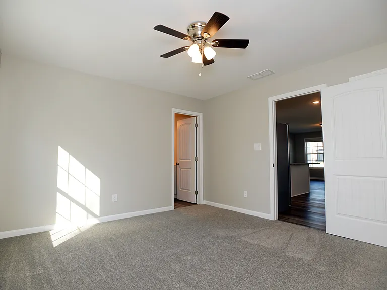 2044 Dolly Dr — Photo 7