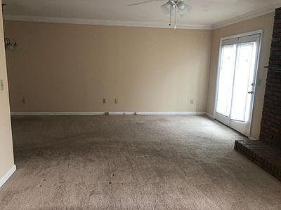 2nd image of 1142 Brentwood Pt