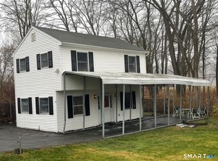 11 S Cove Rd, Danbury, CT 06811