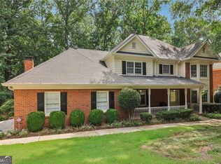 718 Haralson Dr SW, Lilburn, GA 30047