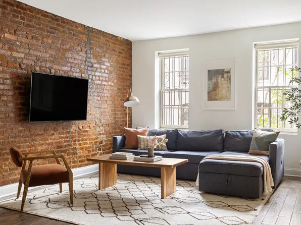 65 Montague Street image 1 of 11