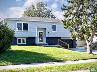 445 Hilltop Ave, Springfield, NE 68059