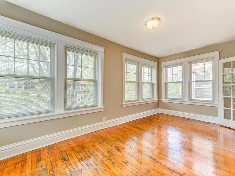 6331 Southwood Ave #3W — Photo 13