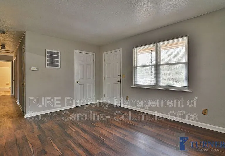 532 Calvary Dr — Photo 16