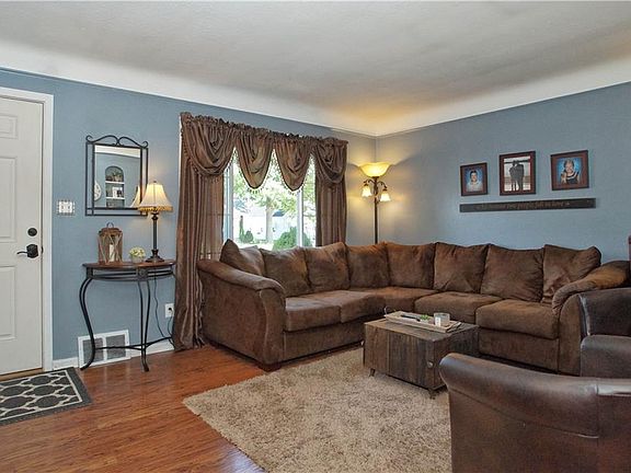 5th image of 29050 Weber Ave