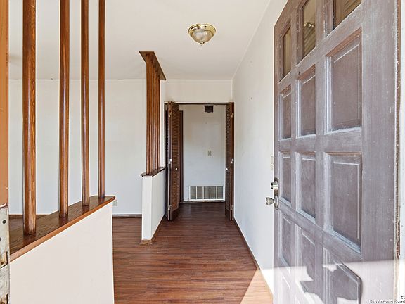 3rd image of 5519 CRYSTAL VALLEY ST