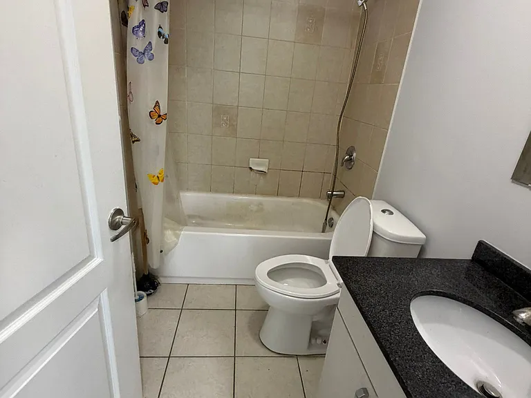 7405 Goreway Dr #718 — Photo 9