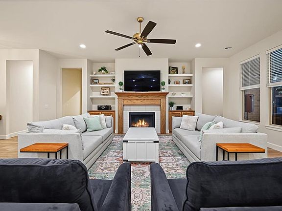 2nd image of 2421 Rumble Ct