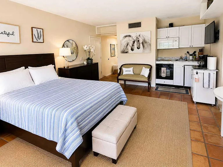 13334 Polo Club Rd #216 — Photo 2