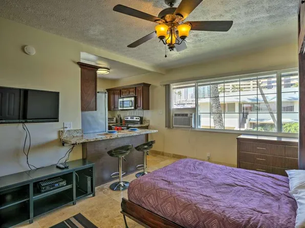 1965 Ala Wai Blvd APT 7, Honolulu, HI 96815